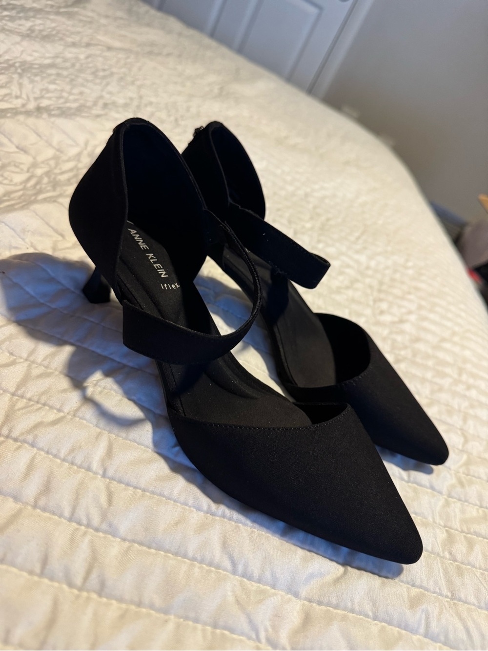 Anne Klein Black Pointed-Toe Mary Jane Heels
size 8